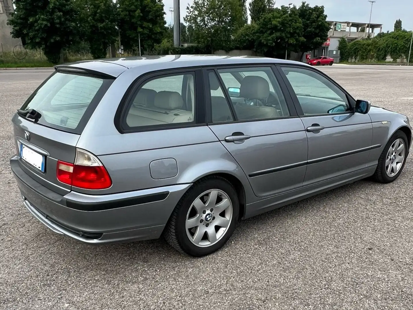 BMW 320 Serie 3 E46 Touring 320d Touring Futura Grigio - 2