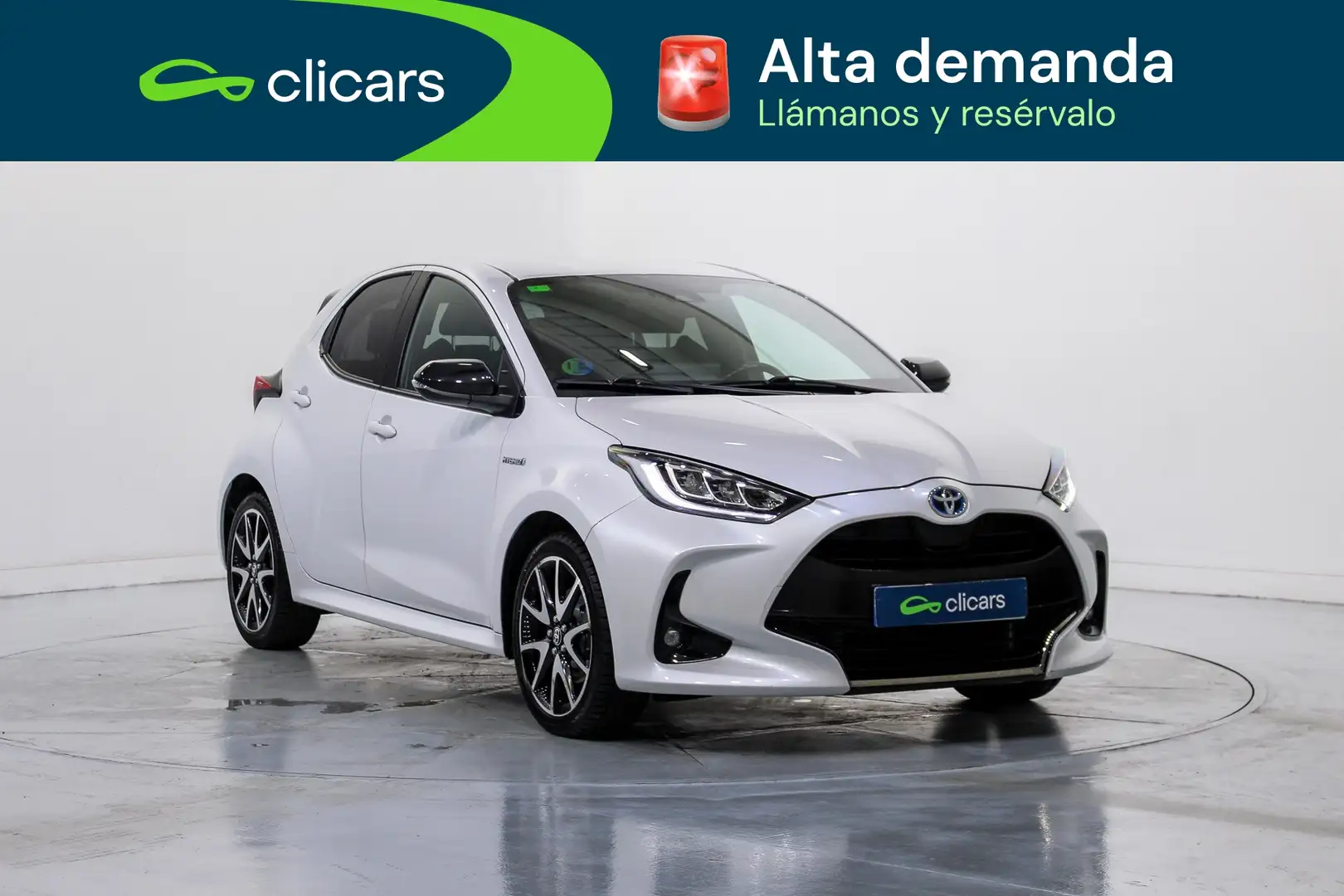Toyota Yaris 120H 1.5 Style Premiere Edition Blanco - 2