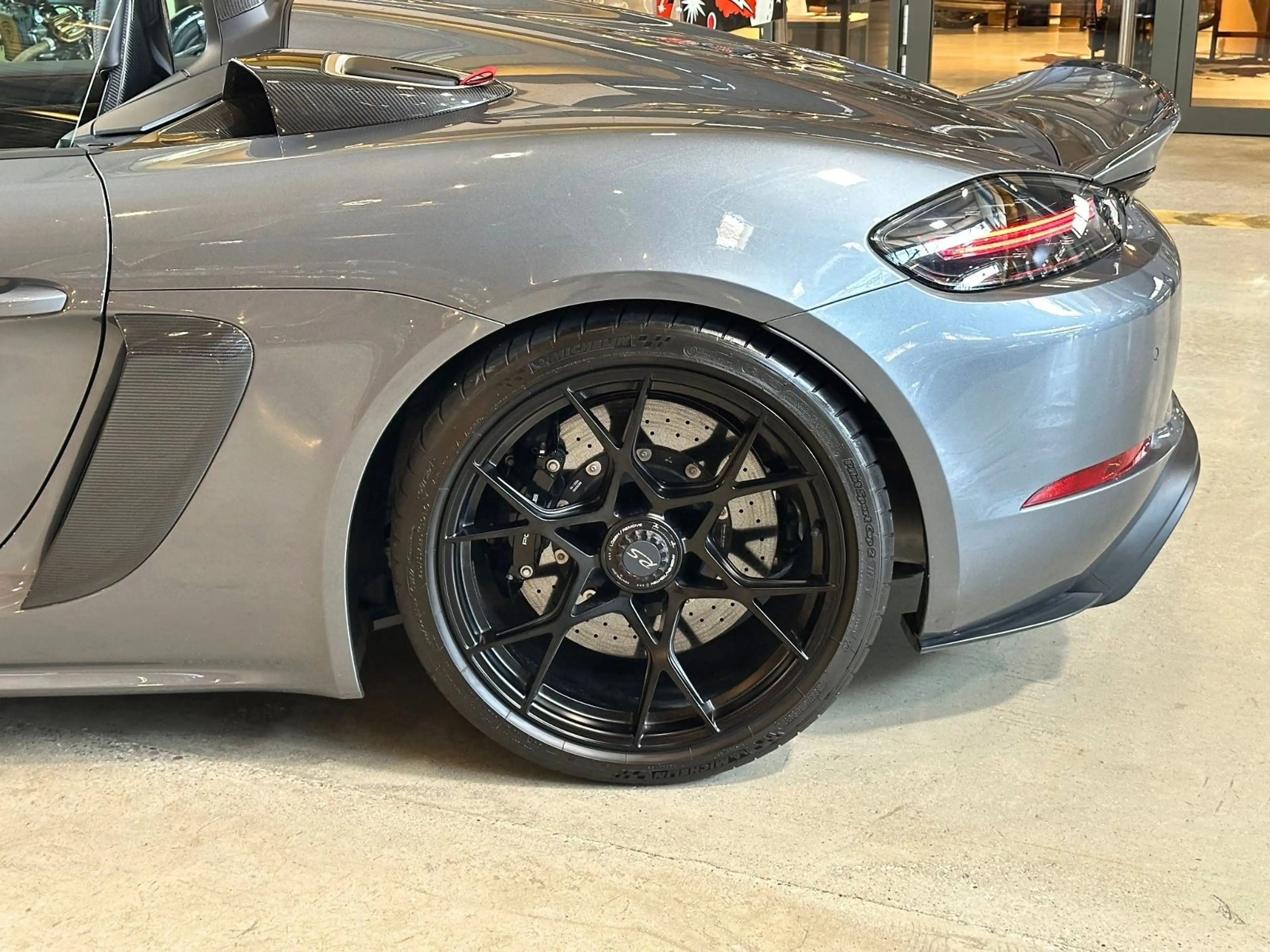 Porsche Boxster Spyder RS/deutsch/1.Hand/Weissach/BOSE — photo 8