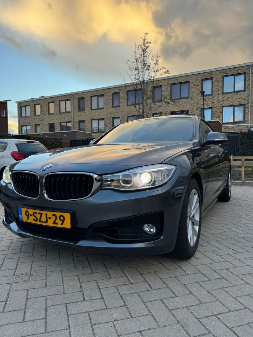 BMW 328 High Executive in prijs gezakt Šedá - 2