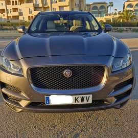 F-Pace 2.0i4D Prestige Aut. AWD 180 Prestige