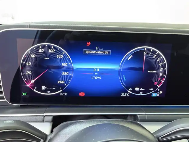 Mercedes-Benz Gle view 11