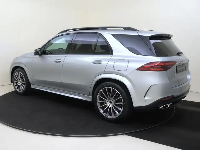 Mercedes-Benz Gle view 3