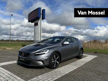 Volvo V40 2.0 T4 R-Design | Park Assist | Stoelverwarming |