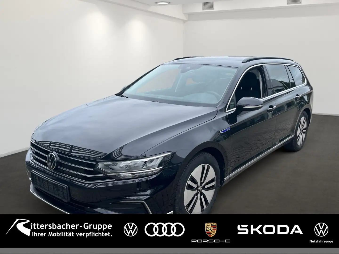 Volkswagen Passat Variant 1.4 TSI GTE DSG Navi LED RearView Noir - 1
