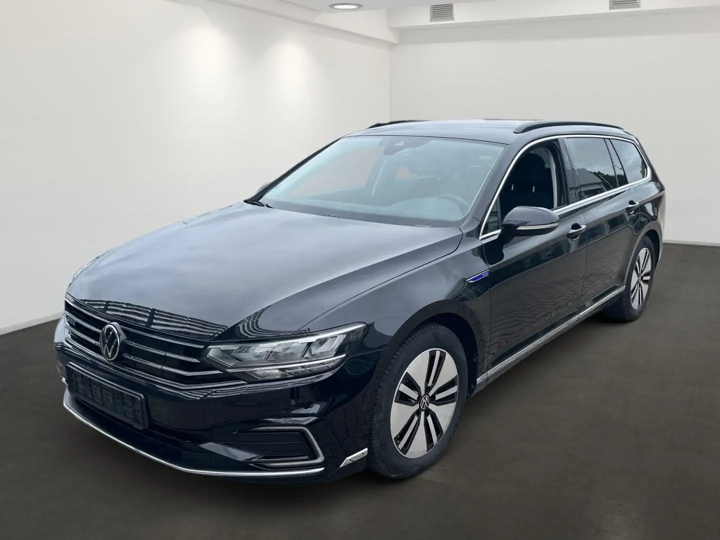 Volkswagen Passat Variant 1.4 TSI GTE DSG Navi LED RearView Schwarz - 2