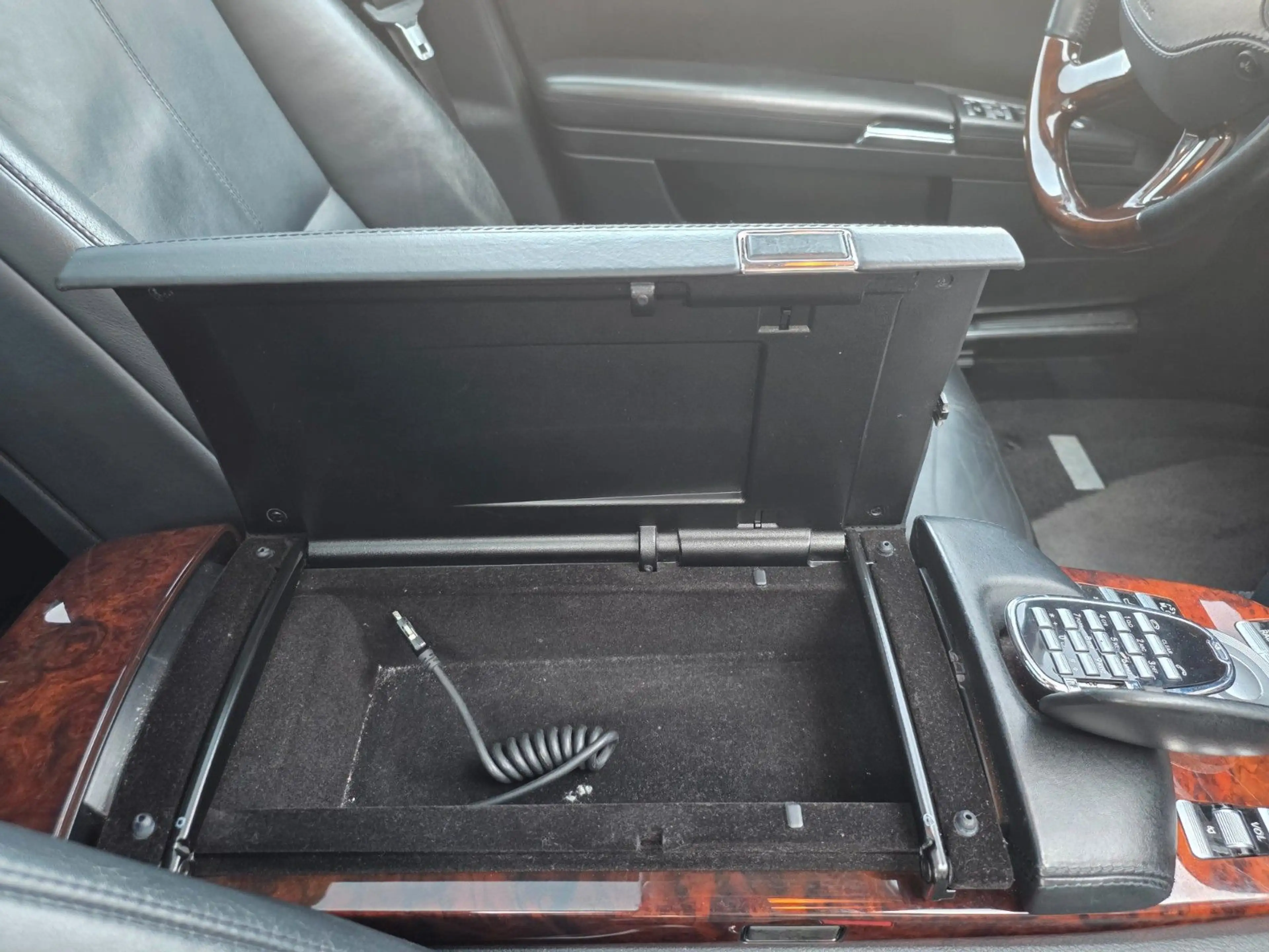 Mercedes-Benz S 500 S Limousine S 500 — photo 22