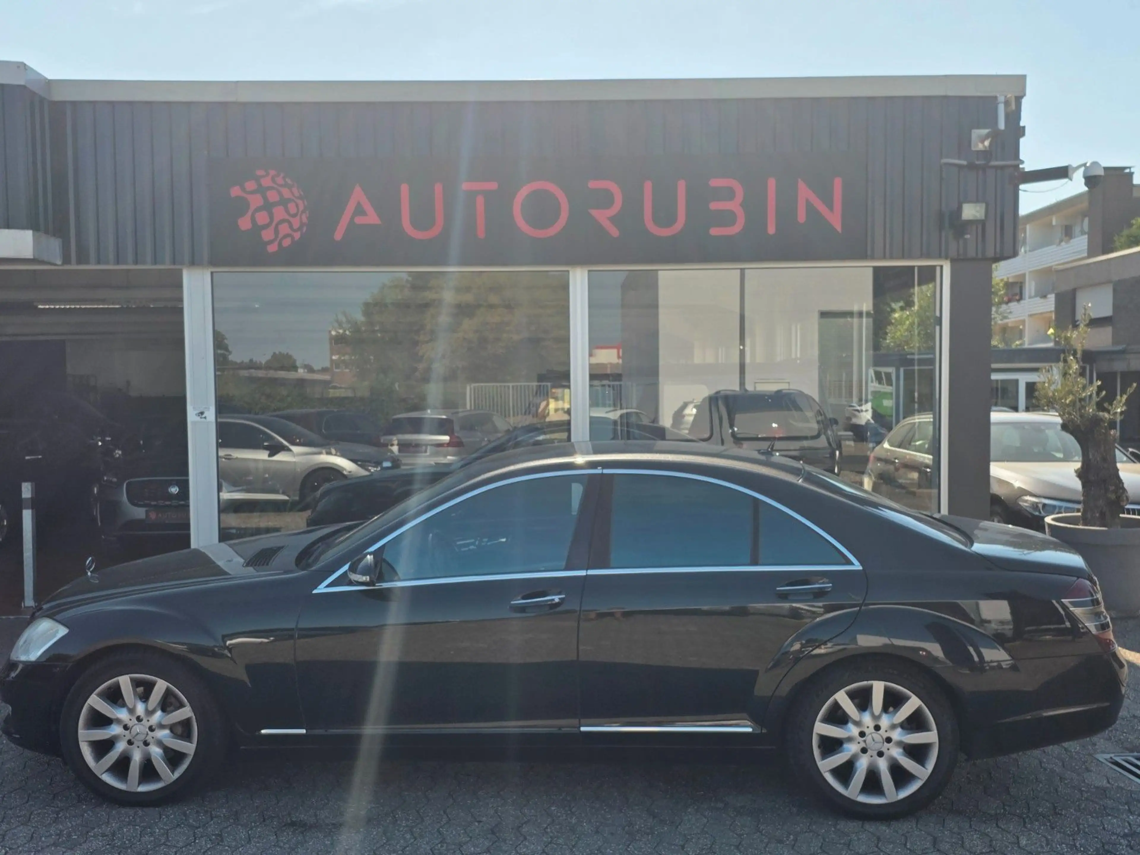 Mercedes-Benz S 500 S Limousine S 500 — photo 6