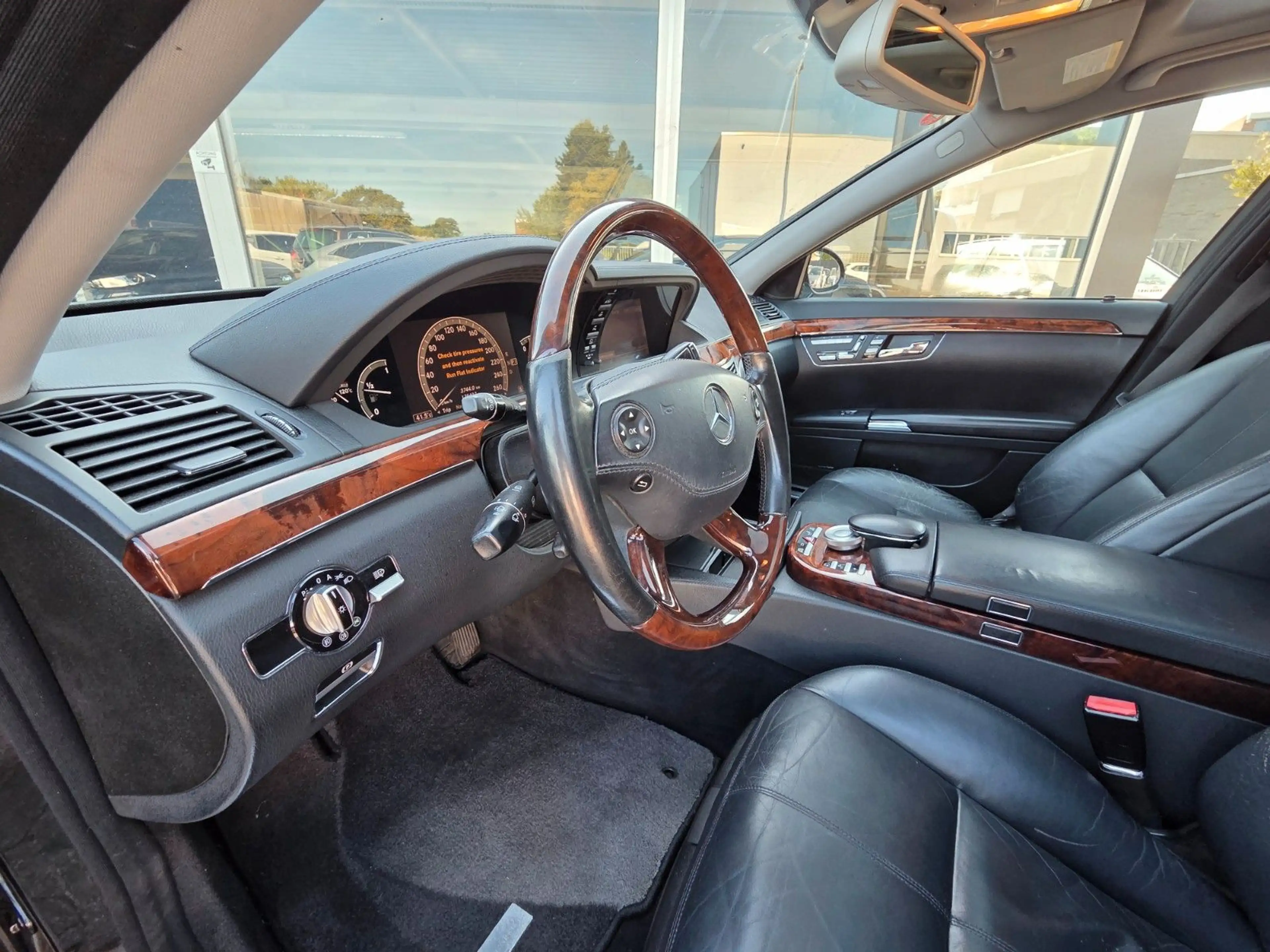 Mercedes-Benz S 500 S Limousine S 500 — photo 11