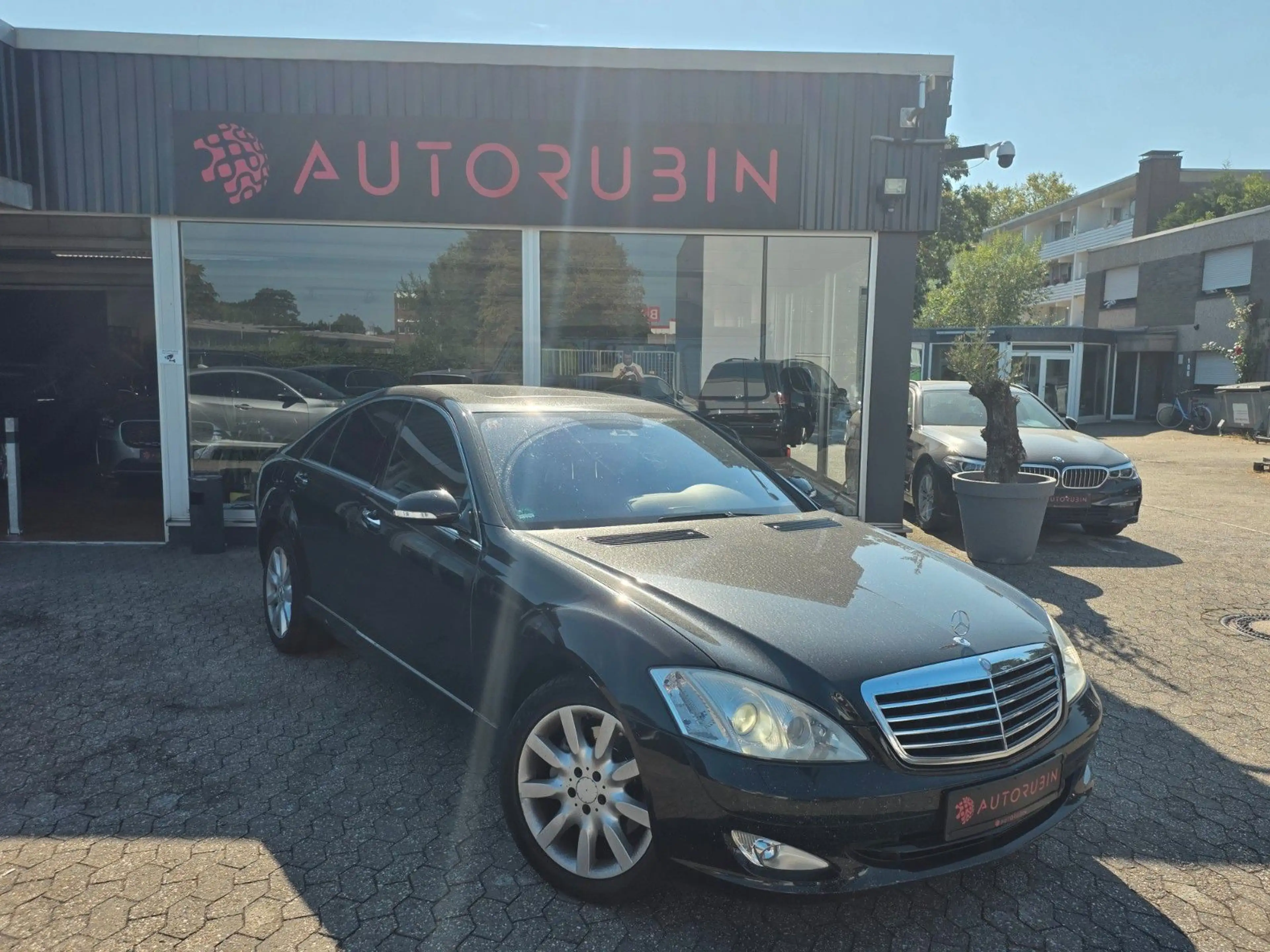 Mercedes-Benz S 500 S Limousine S 500 — photo 2