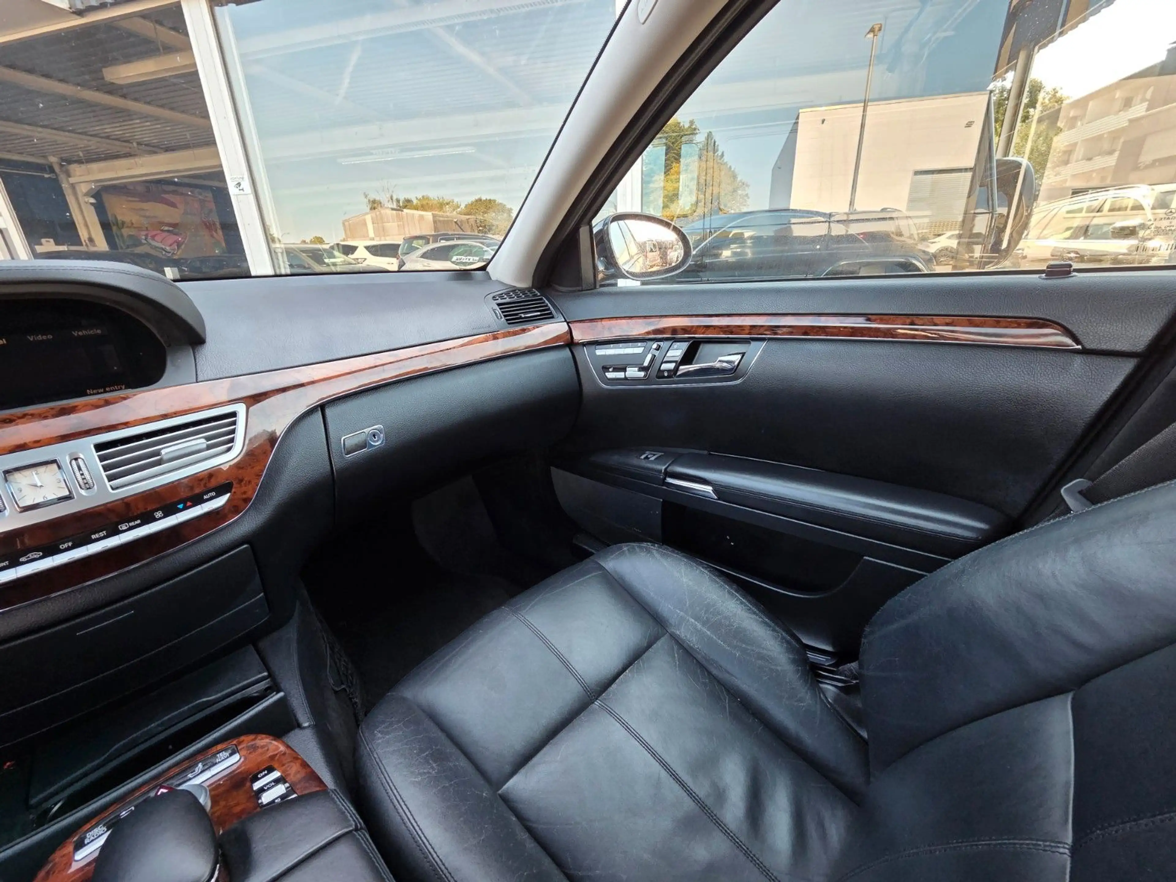 Mercedes-Benz S 500 S Limousine S 500 — photo 17