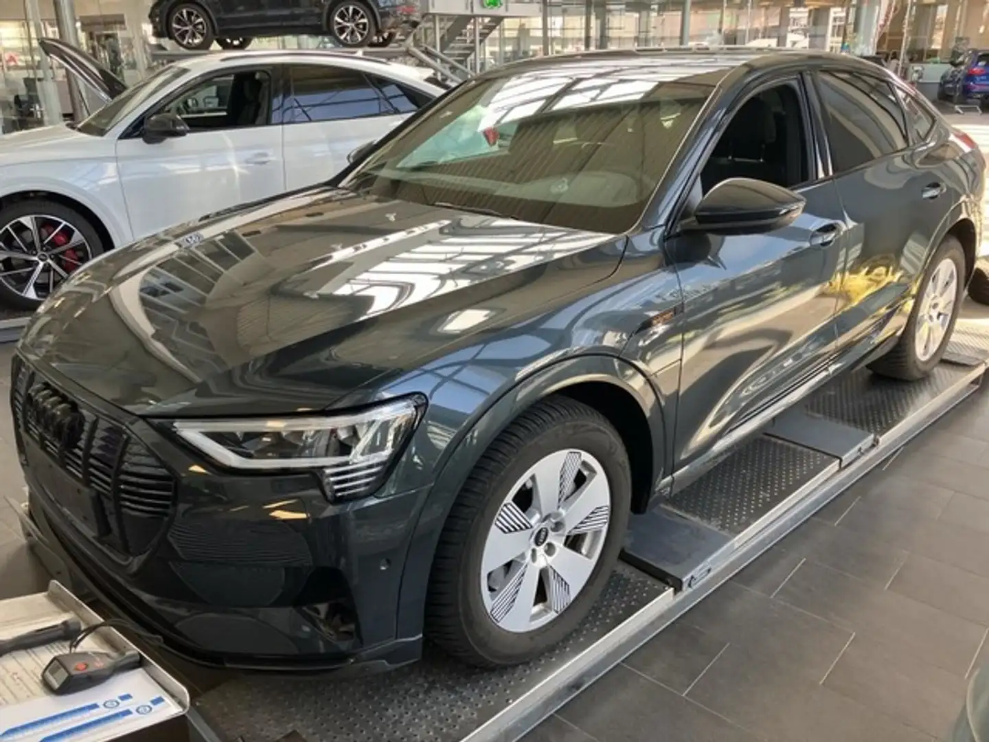 Audi e-tron Sportback Advanced QU.Pano/Kamera/21/ Advanced Gris - 1