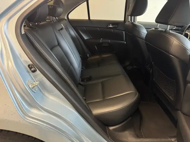 Suzuki Kizashi view 14