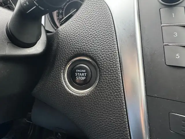 Suzuki Kizashi view 25