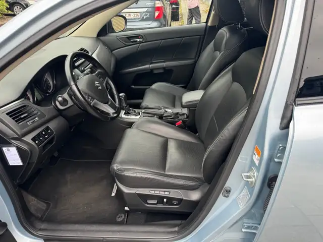 Suzuki Kizashi view 12