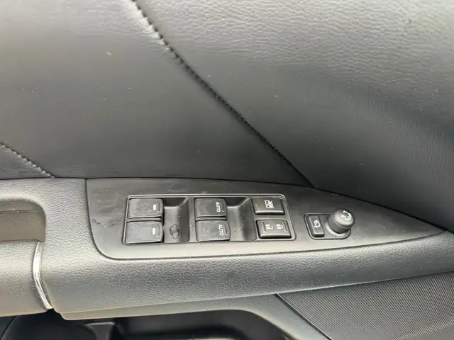 Suzuki Kizashi view 22