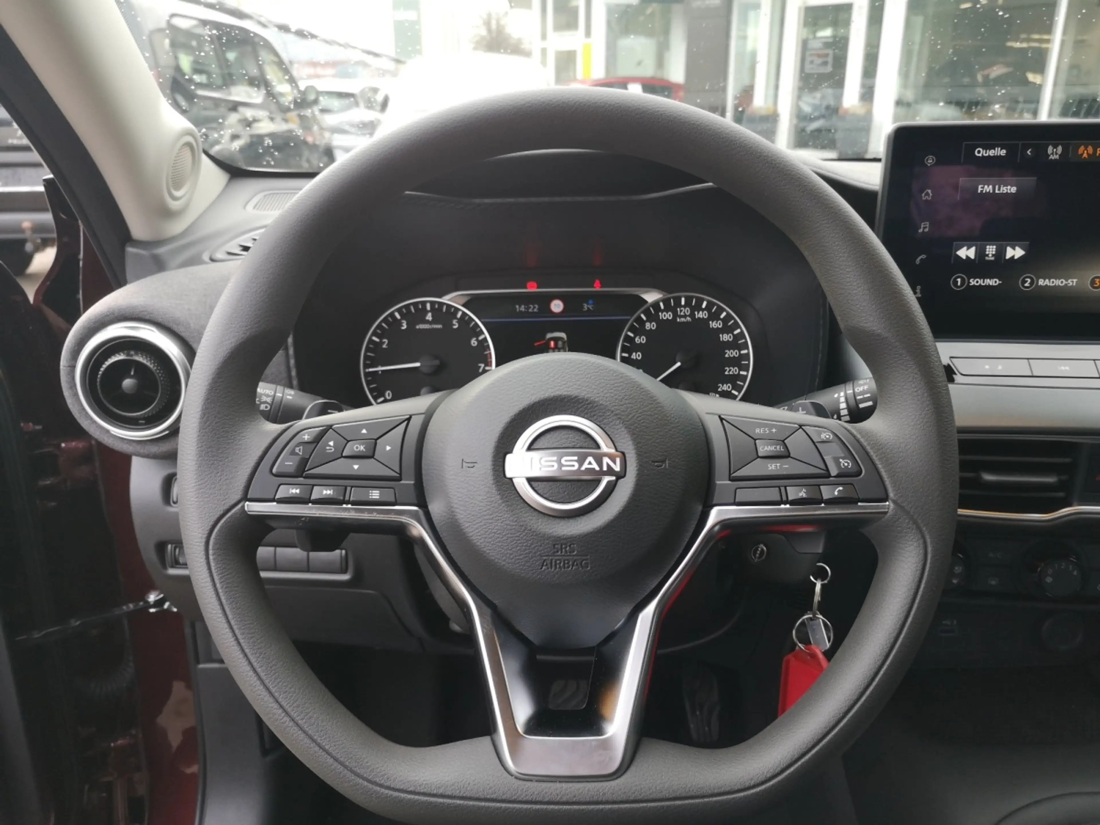 Nissan Juke Acenta 1.0 DIG-T 114PS 7DCT — photo 12