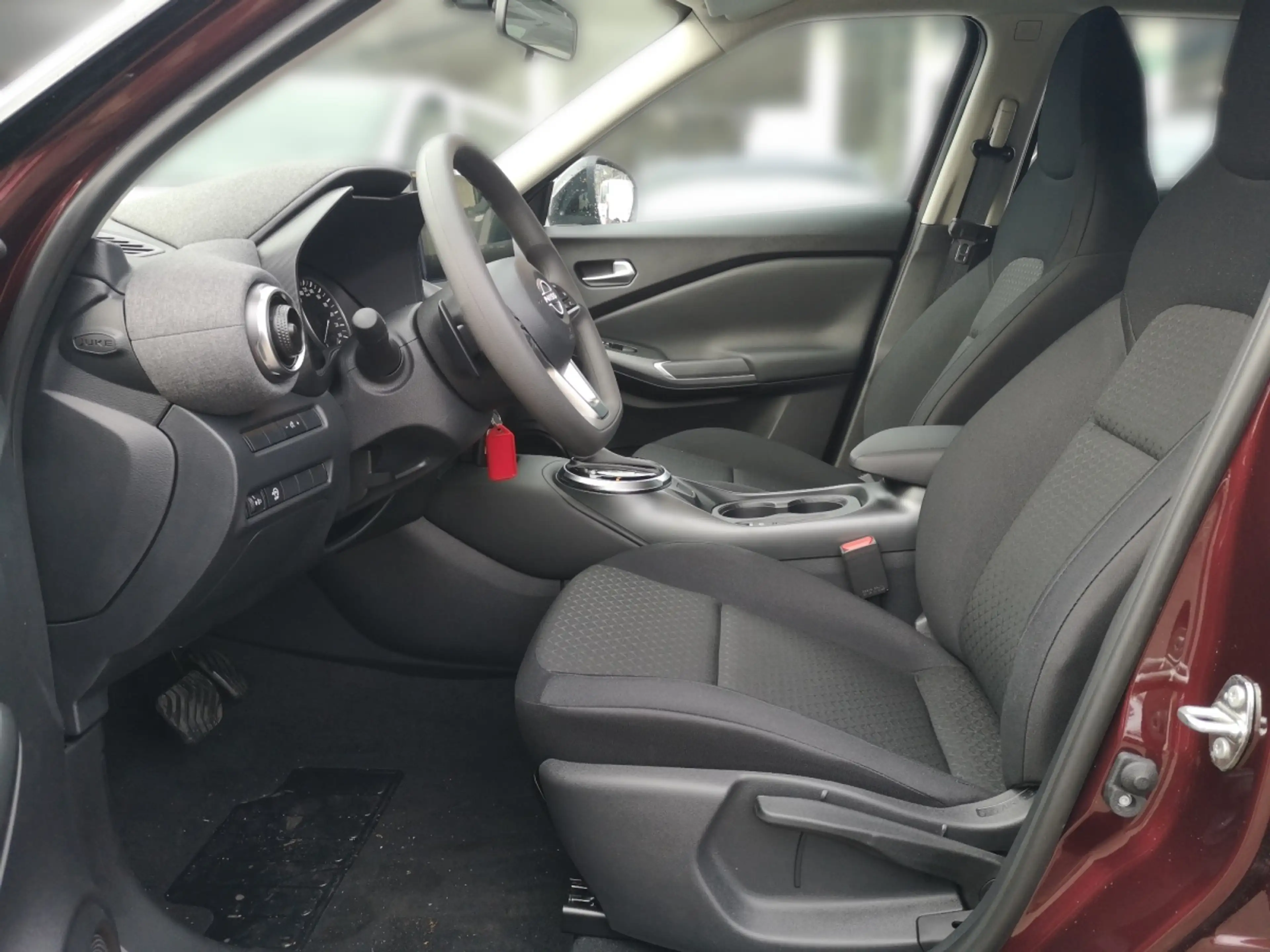 Nissan Juke Acenta 1.0 DIG-T 114PS 7DCT — photo 5