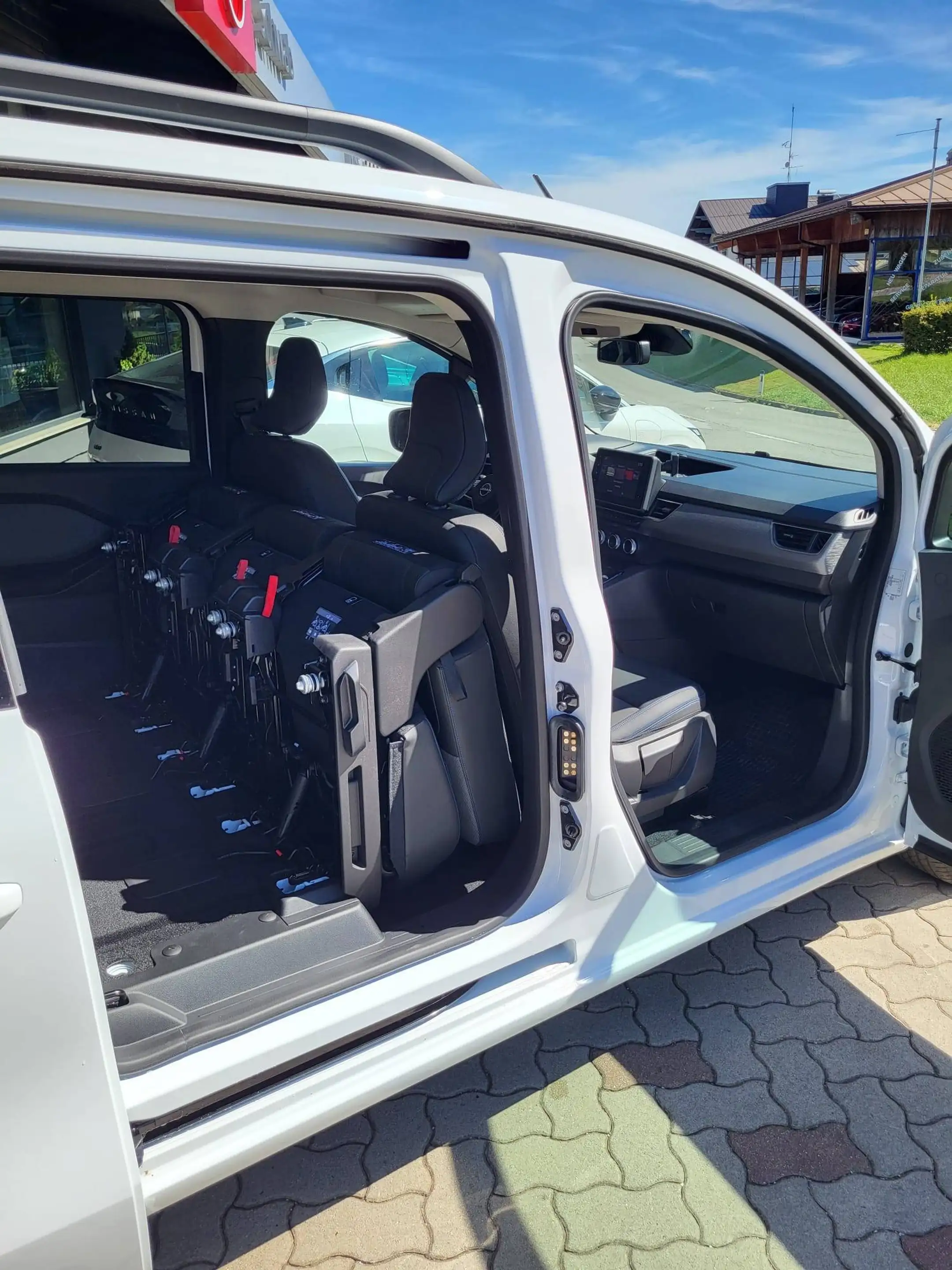 Nissan Townstar Townstar L2 DIG-T 130 Tekna Evalia 5 Sitze — photo 13