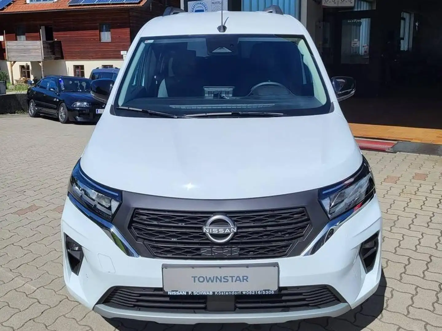 Nissan Townstar Townstar L2 DIG-T 130 Tekna Evalia 5 Sitze Weiß - 2