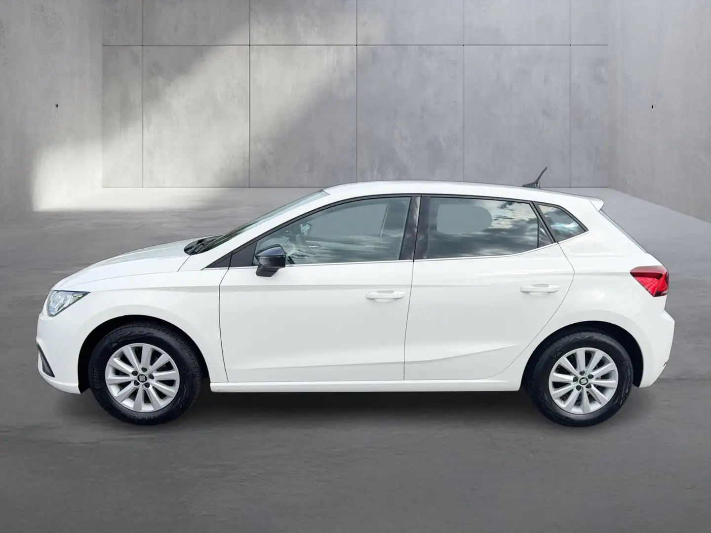 SEAT Ibiza Xcellence Weiß - 2