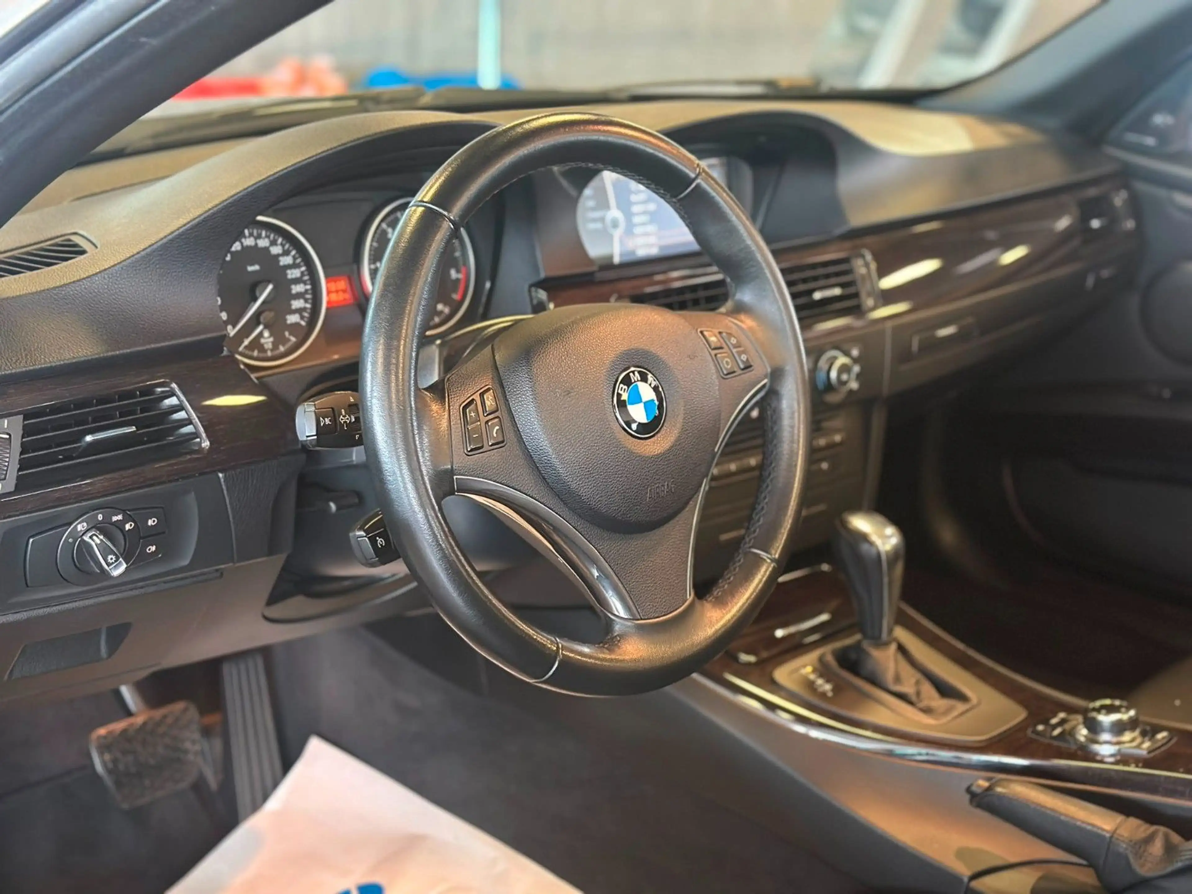 BMW 325 d * Prof. Navi * Leder * Automatik * SHZ — photo 11