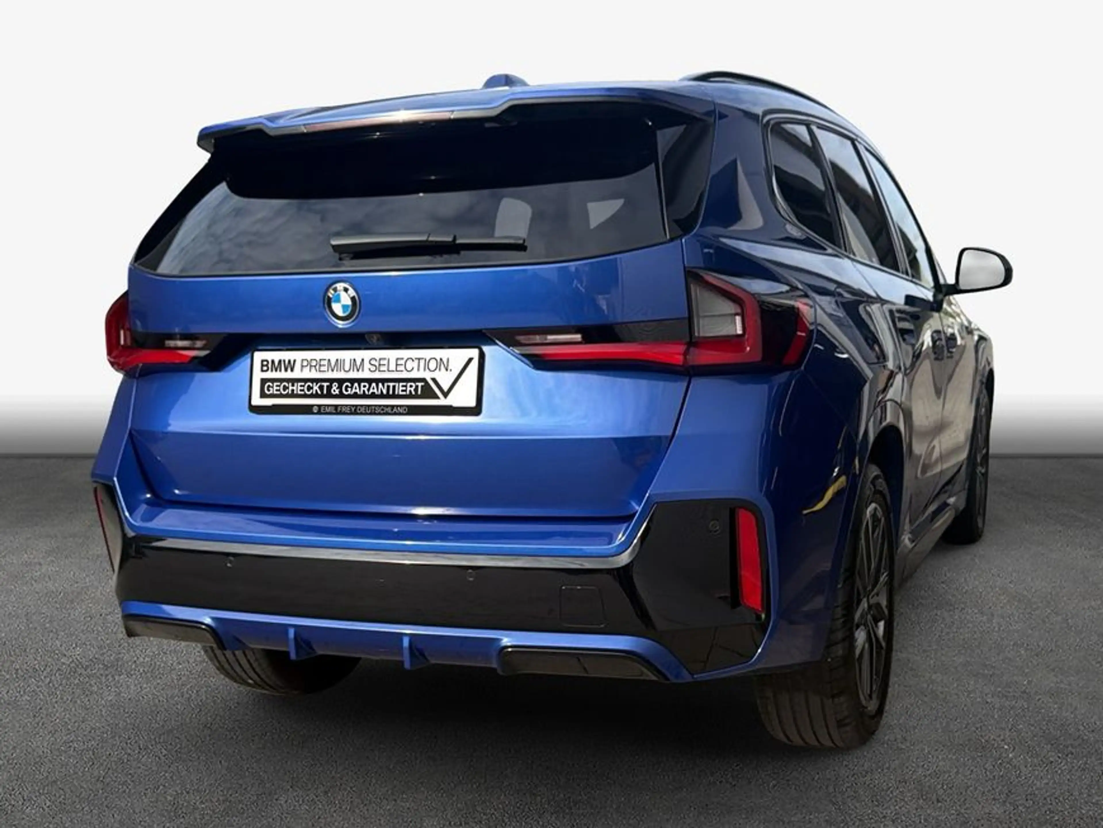 BMW X1 xDrive23d Aut. M-Paket AHK Pano LED HeadUp NAV — photo 2