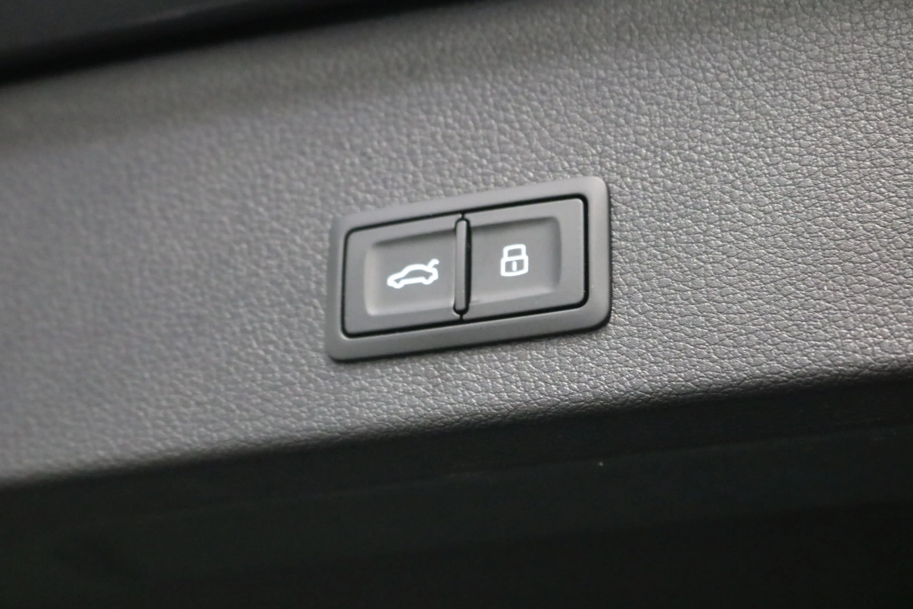 Audi SQ2 TFSI quattro *1HAND*NAVI*V-Cockp*KAMERA*Matrix*uvm — photo 11