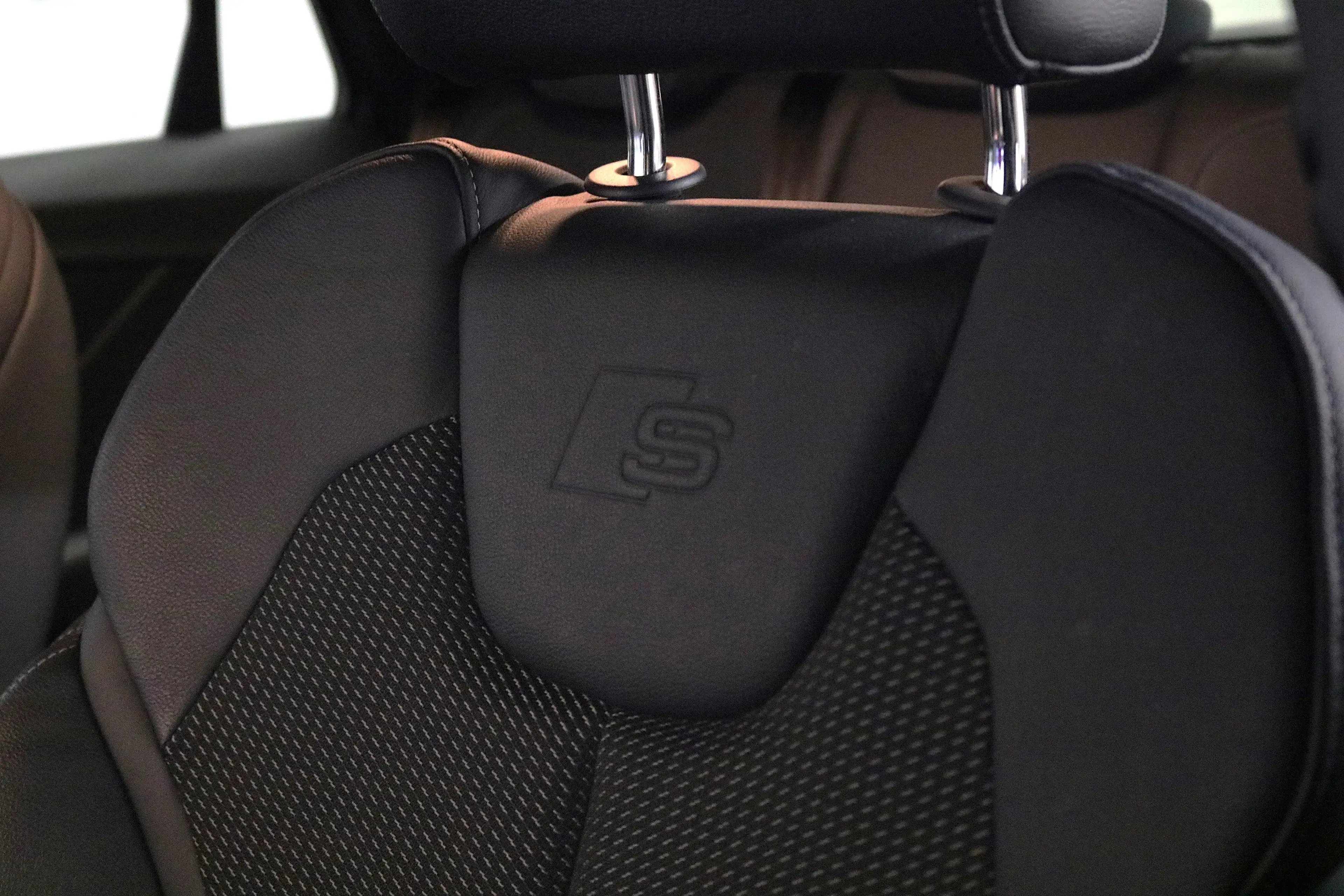 Audi SQ2 TFSI quattro *1HAND*NAVI*V-Cockp*KAMERA*Matrix*uvm — photo 14