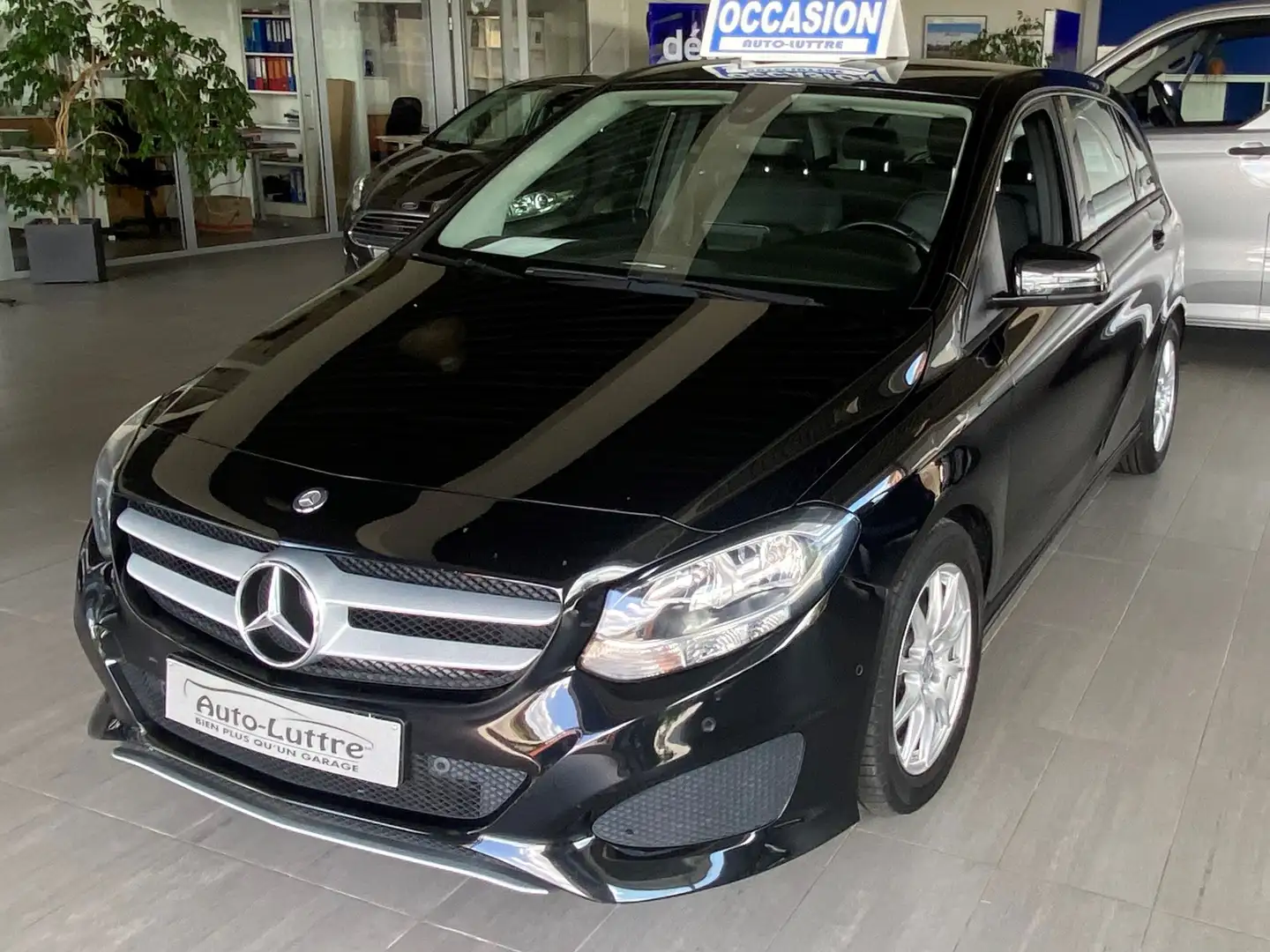 Mercedes-Benz B 180 d BE Edition Noir - 1