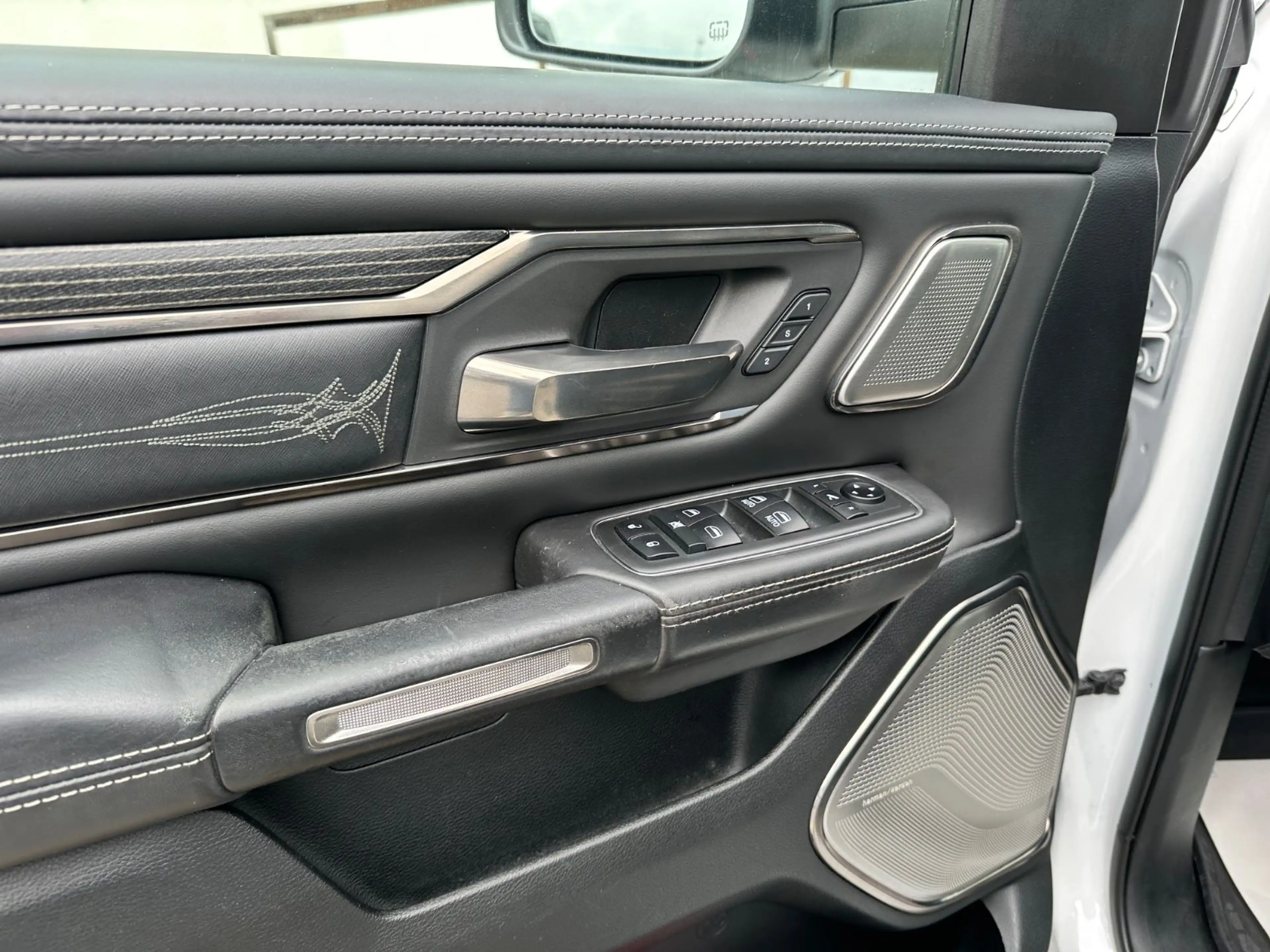 Dodge RAM LIMITED 4x4 Gas BRC LKW Zul. — photo 13