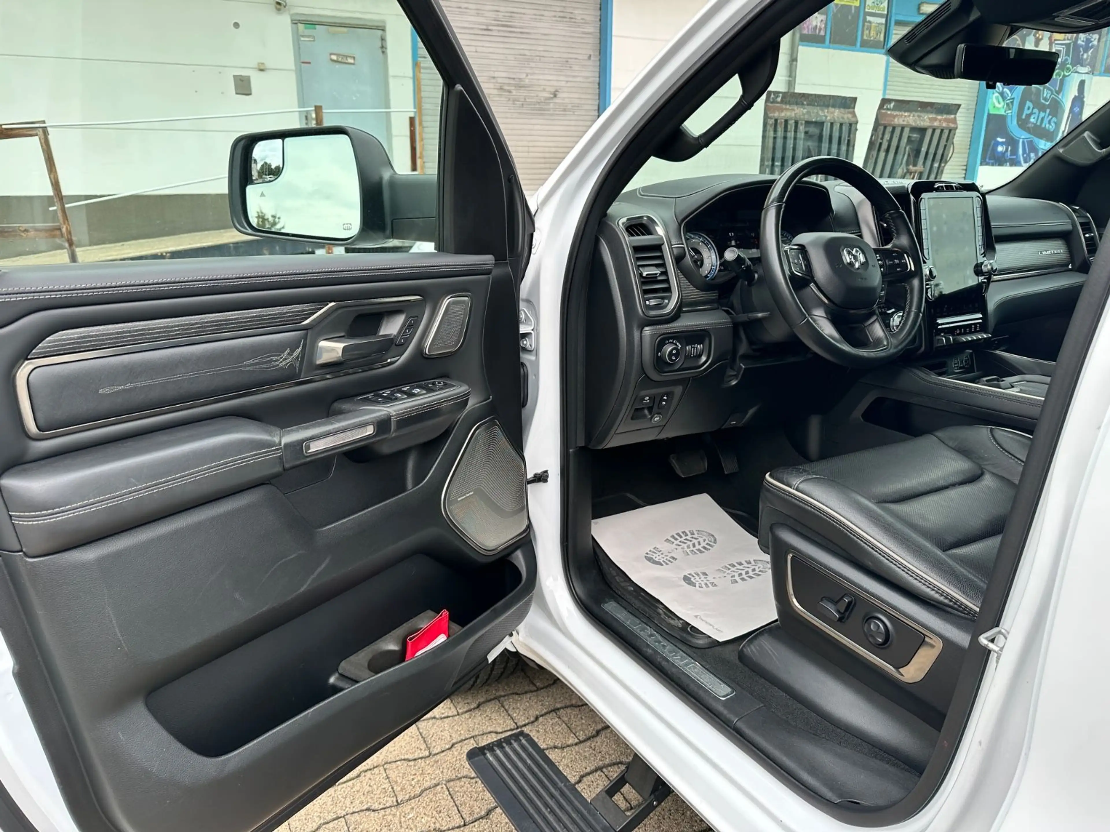 Dodge RAM LIMITED 4x4 Gas BRC LKW Zul. — photo 12