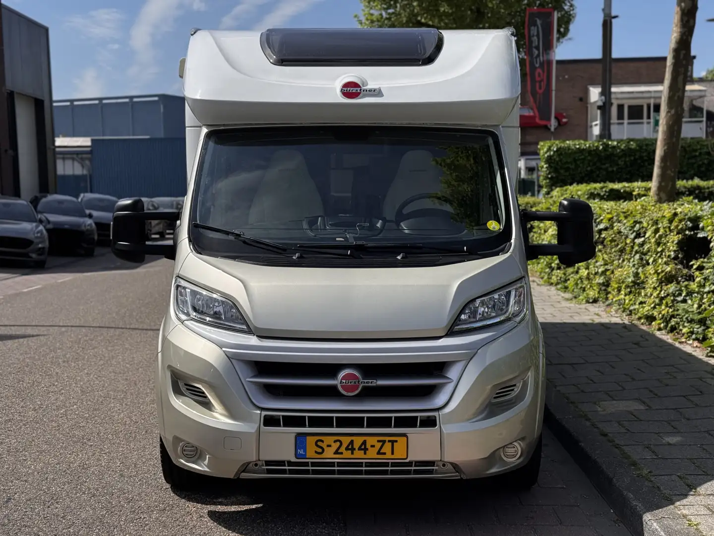 Bürstner BT 7002 Ixeo time 130 pk Leder, Vast bed, Doc Bianco - 2