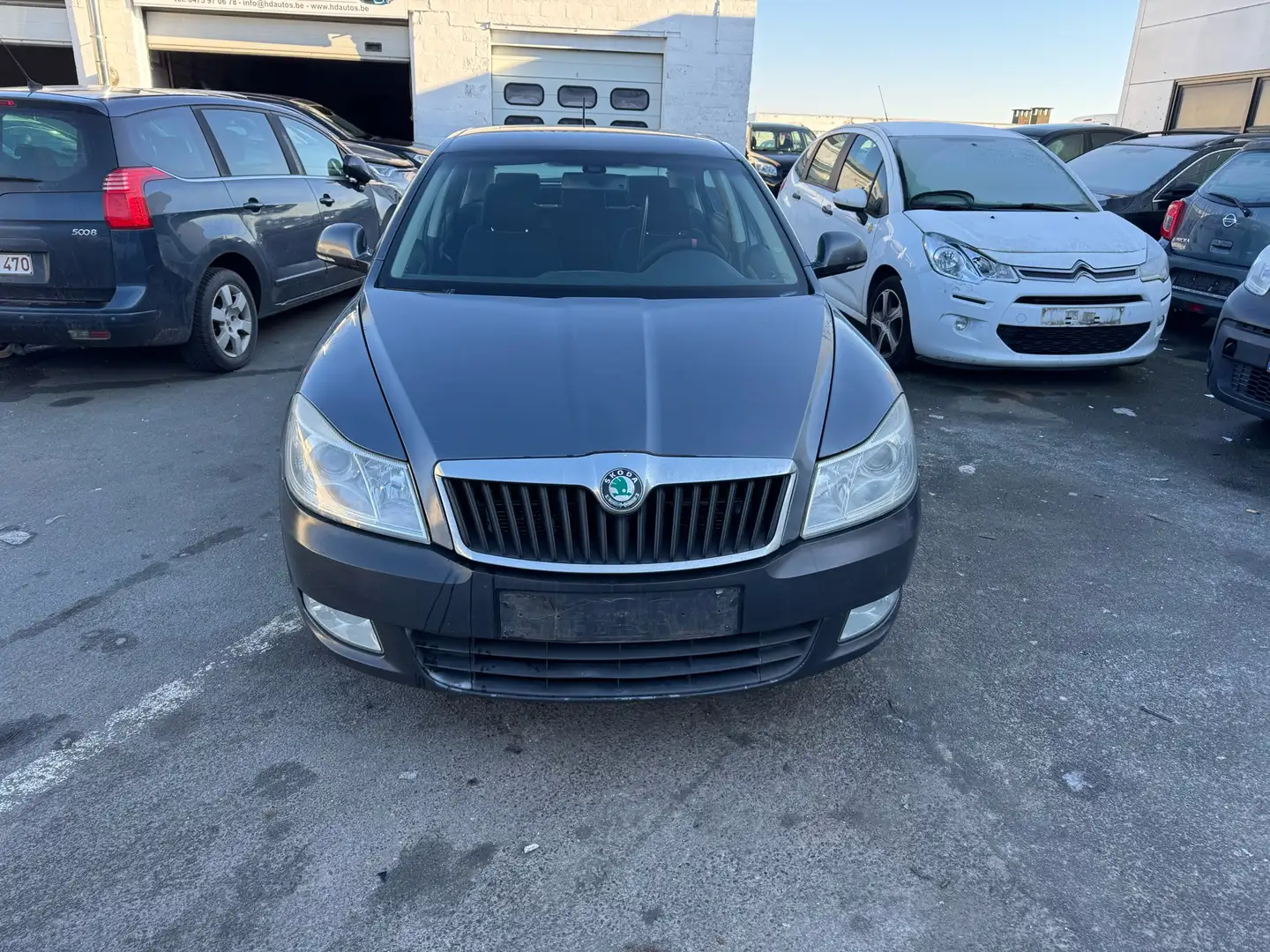 Skoda Octavia 1.6 tdi accidenté arriere Šedá - 1