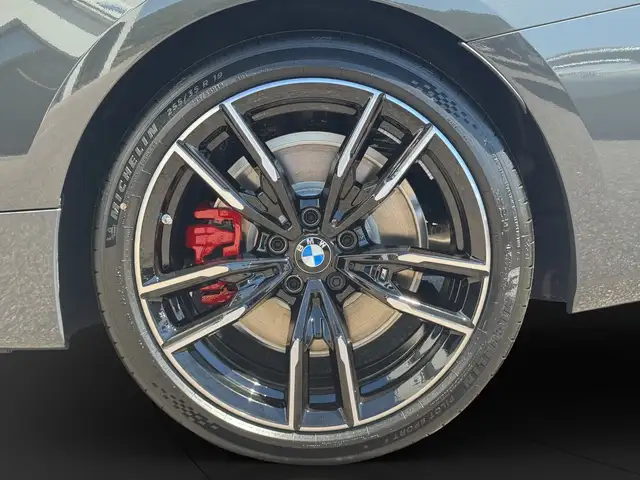 BMW 4 Series view 10