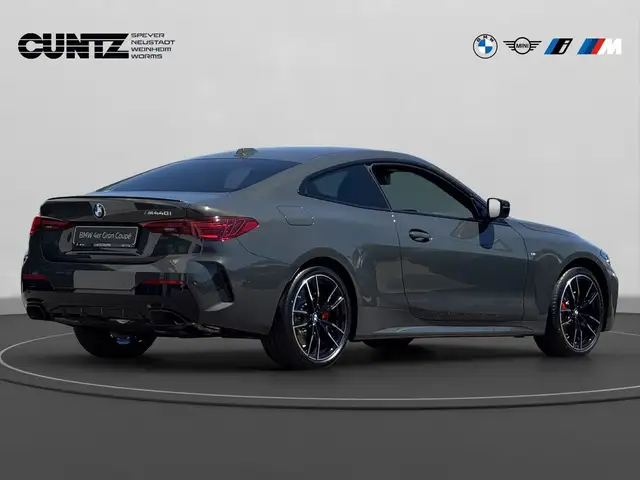 BMW 4 Series view 5