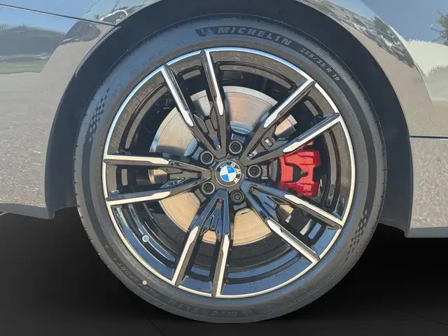 BMW 4 Series view 12