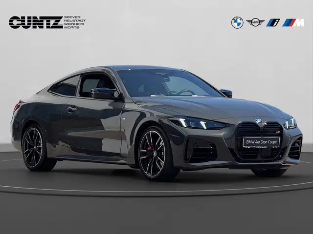 BMW 4 Series view 3