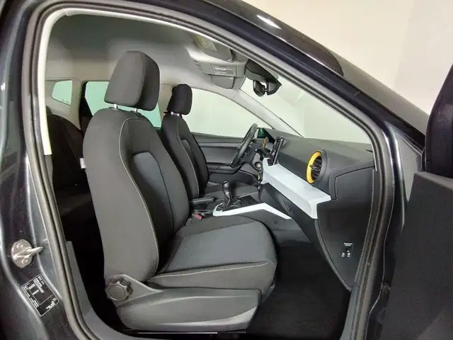 Seat Arona view 5