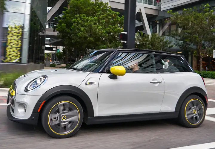 MINI Cooper 2020, foto 15