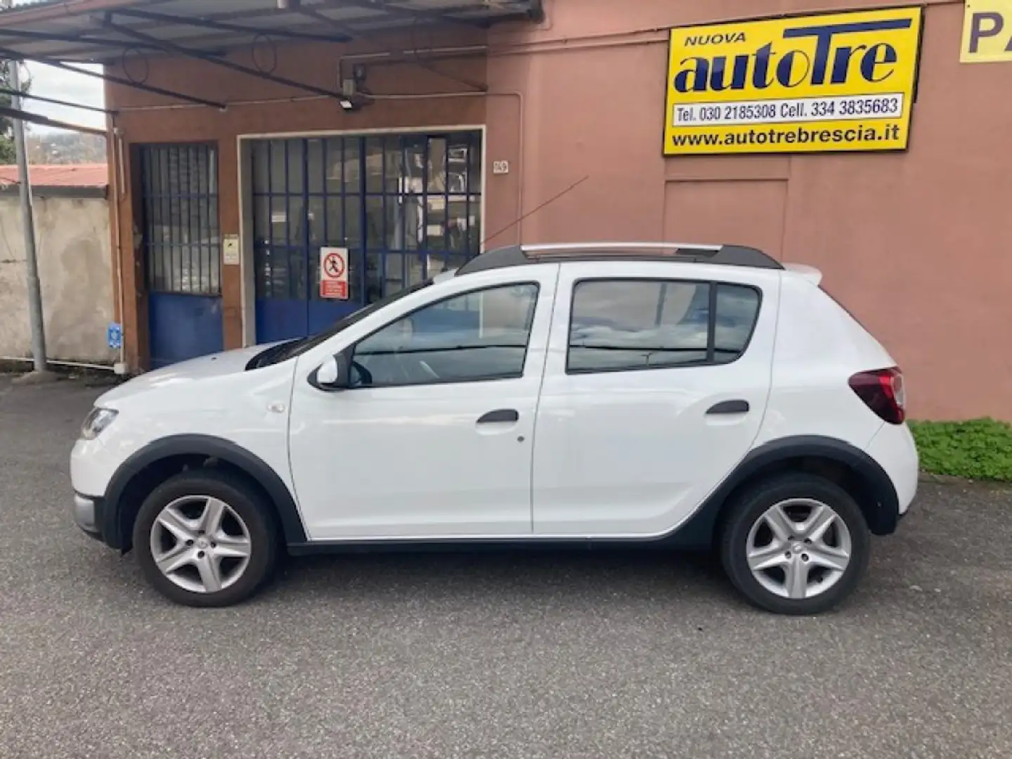 Dacia Sandero Stepway 0.9 TCe 12V TurboGPL 90CV Start&Stop Blanco - 2