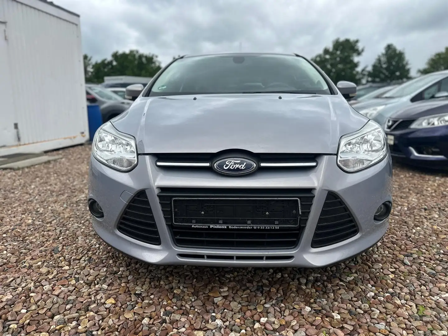 Ford Focus 1.6 Trend*TÜV NEU*Klimaauto.*Euro5*105PS* Grau - 2