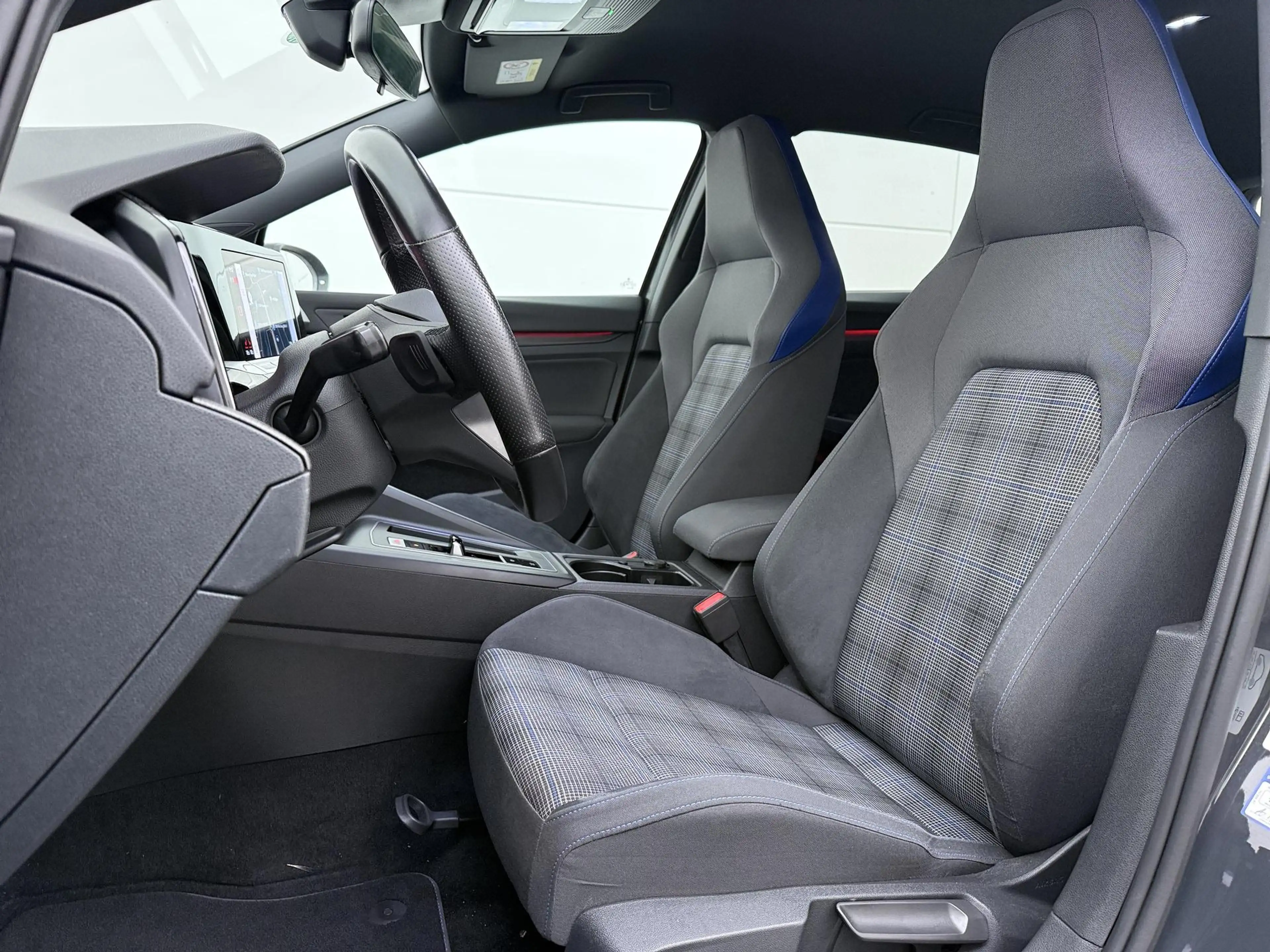Volkswagen Golf GTE 1.4 eHybrid | ACC | Parkeerhulp | Stuur-/Stoelverw — photo 4