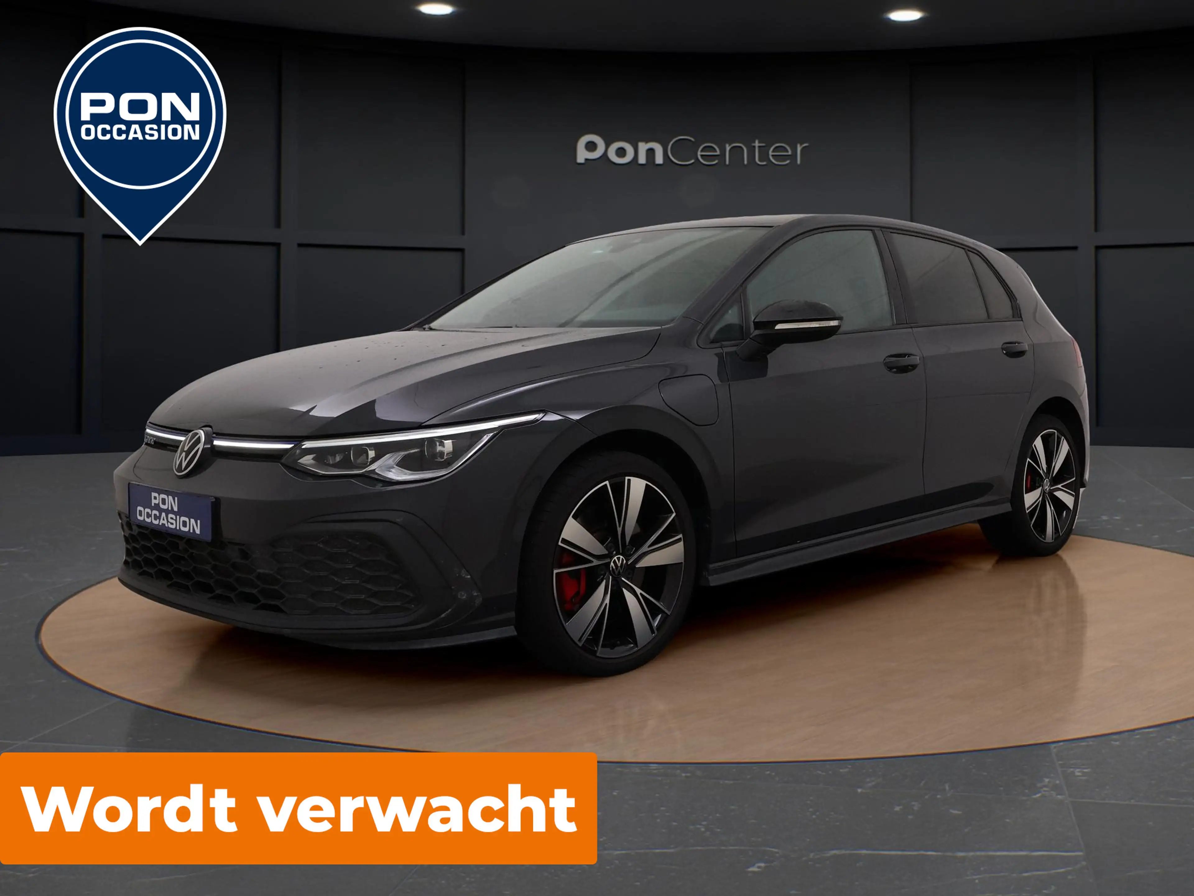 Volkswagen Golf GTE 1.4 eHybrid | ACC | Parkeerhulp | Stuur-/Stoelverw
