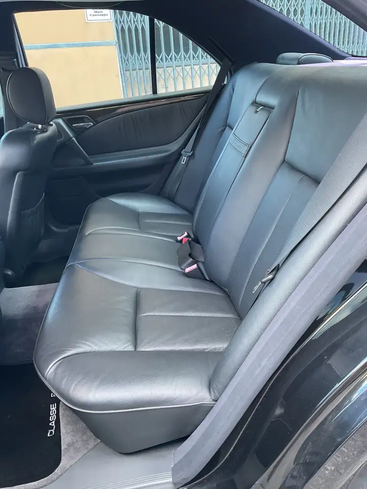Mercedes-Benz E 200 Kompressor, foto 10
