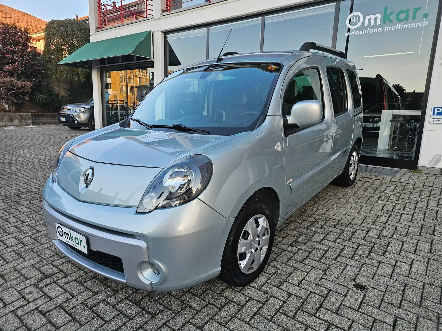 Renault Kangoo Kangoo II 1.5 dci TomTom 90cv Argento - 1