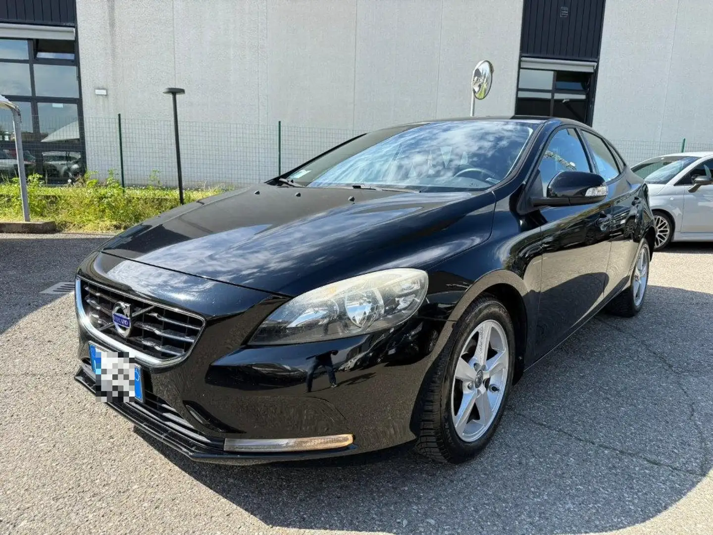 Volvo V40 D2 1.6 Kinetic NEOPATENTATI - CLIMA AUT. - 16 Negro - 2