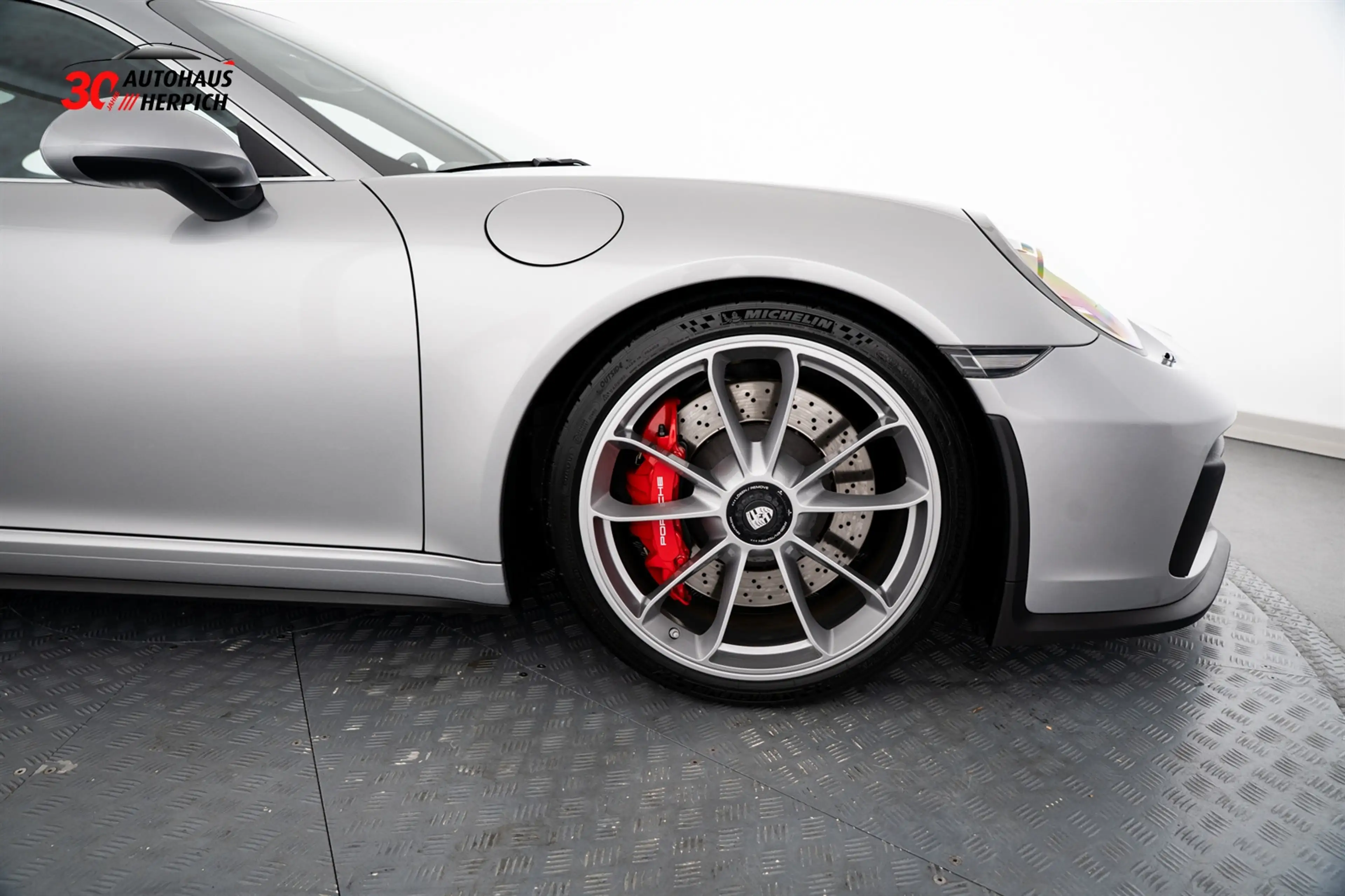 Porsche 991 .2 GT3 Touring Lift Chrono Leder BOSE Approv — photo 8
