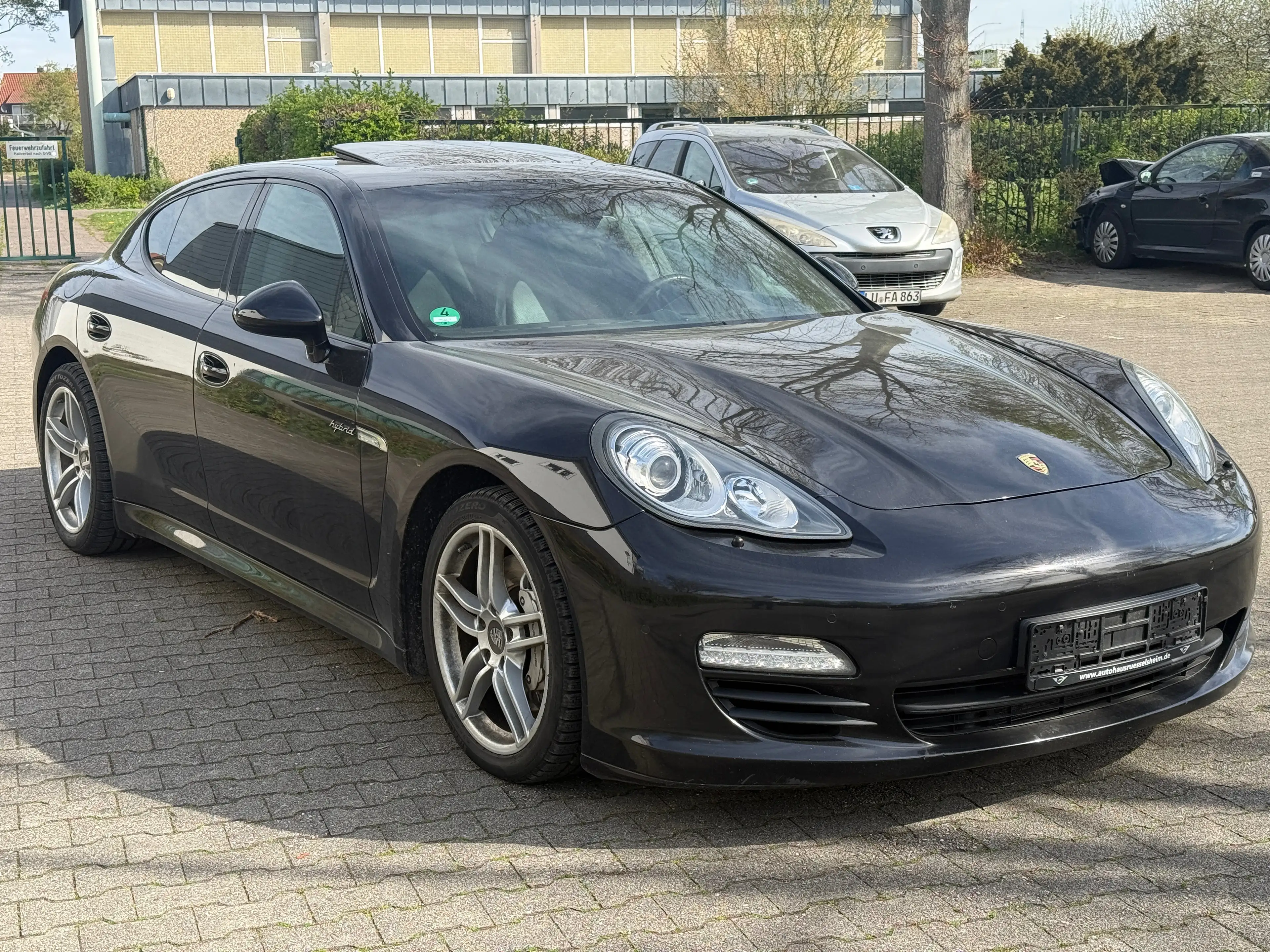 Porsche Panamera Hybrid S *LEDER-BRAUN*TV*ALCANTARA*VOLL* — photo 3