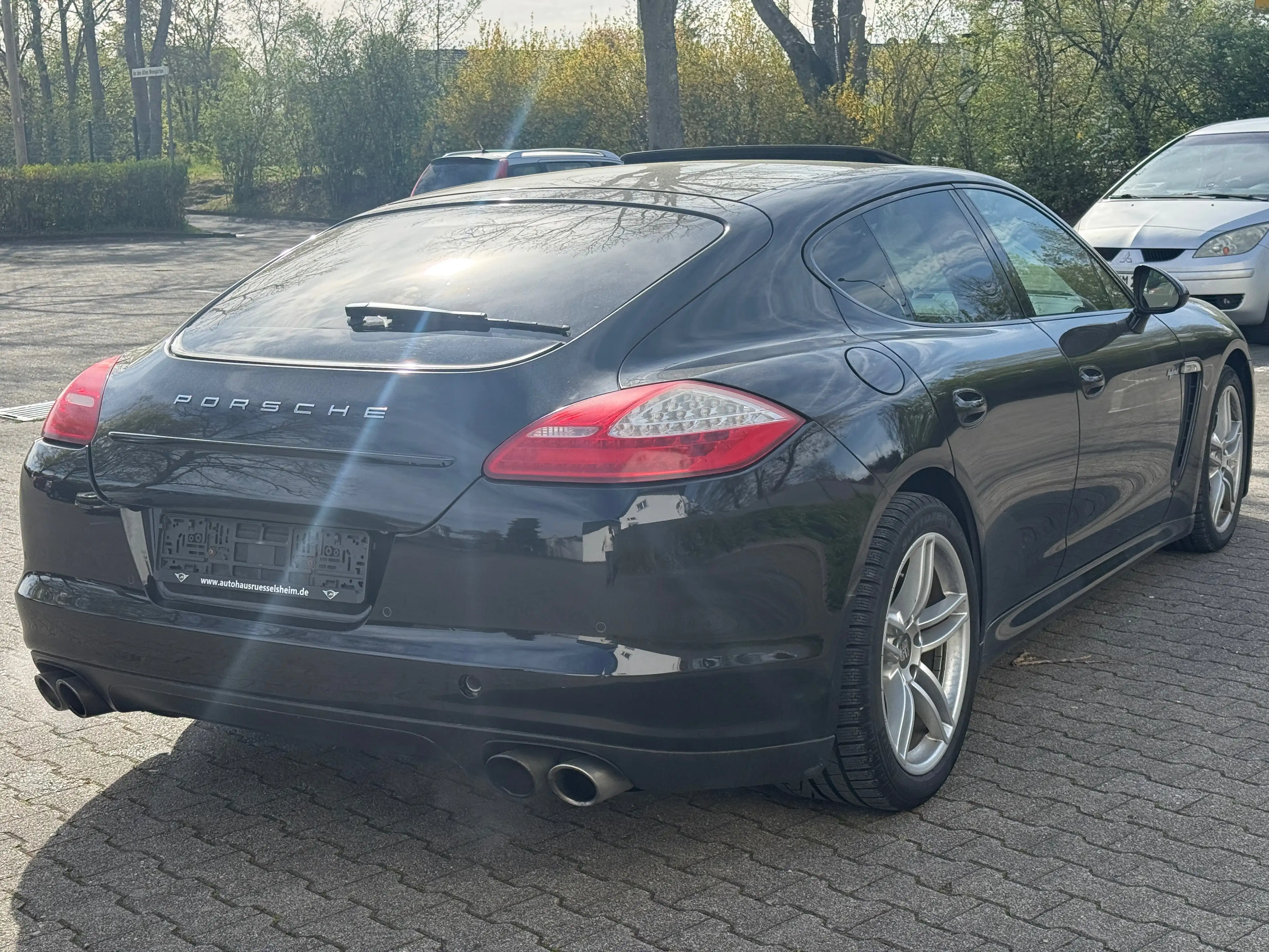 Porsche Panamera Hybrid S *LEDER-BRAUN*TV*ALCANTARA*VOLL* — photo 4